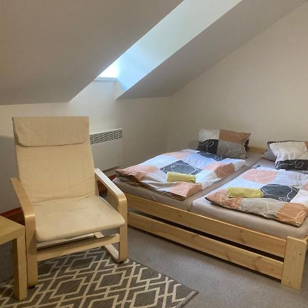 Apartmán restaurace Praha Appartamento Jetřichovice Esterno foto